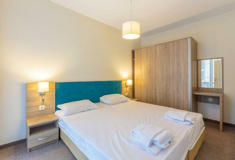 דירת שני חדרים עם מרפת, Apart Hotel Tarsis Club