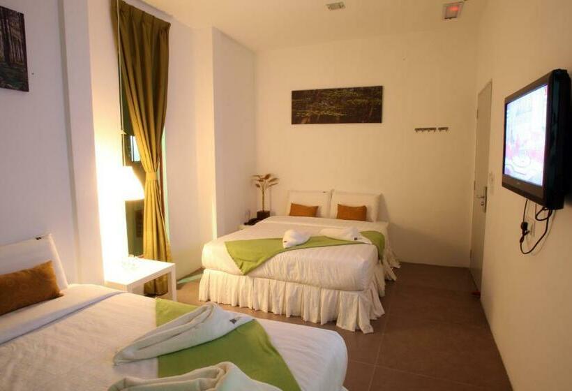 Aile Odası, The Tree Boutique