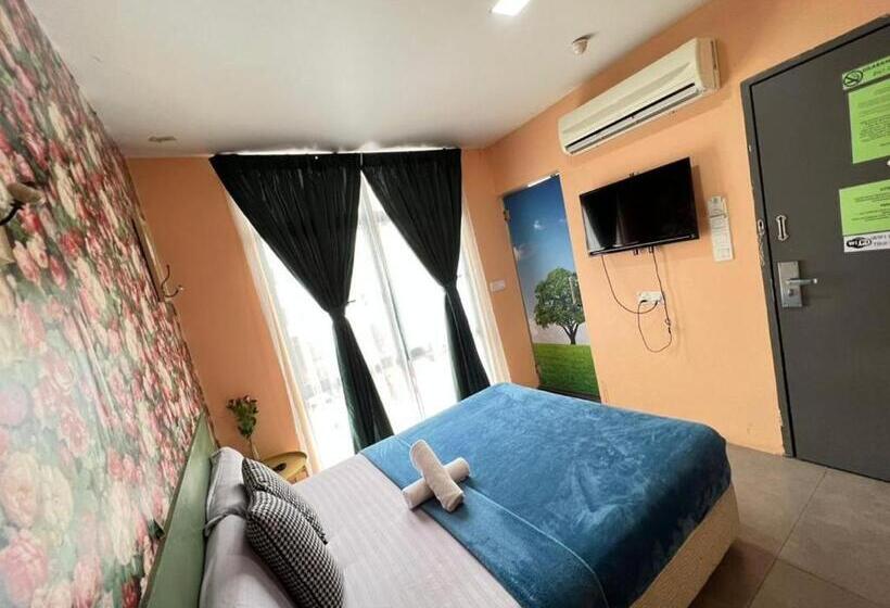 Premium Oda, The Tree Boutique