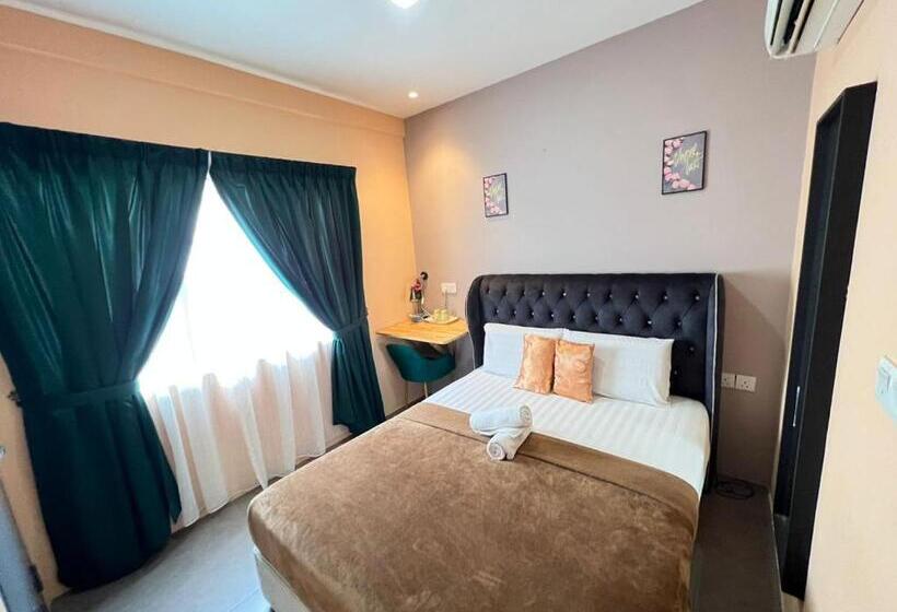 Premium Oda, The Tree Boutique