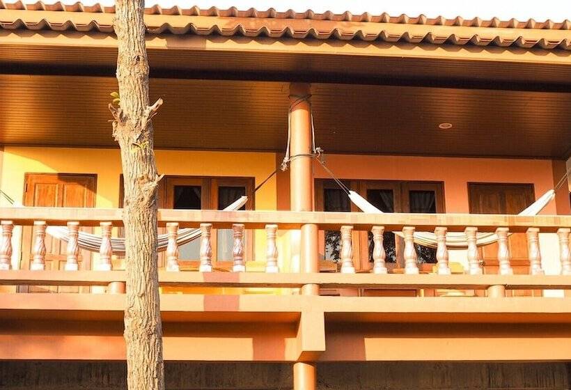 Бунгало Стандарт Вид на Сад, J.b. Hut Bungalows