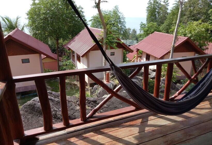 Бунгало Стандарт, J.b. Hut Bungalows