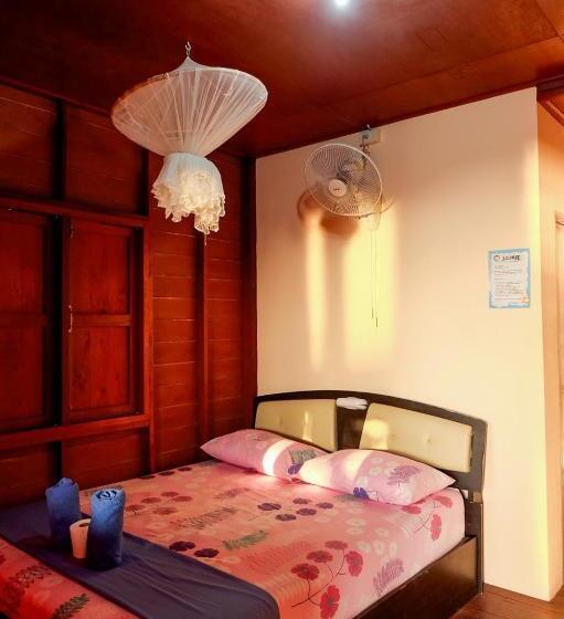 Бунгало Стандарт, J.b. Hut Bungalows