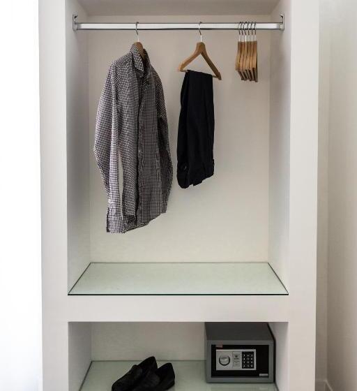 اتاق استاندارد, Rhegion B&b