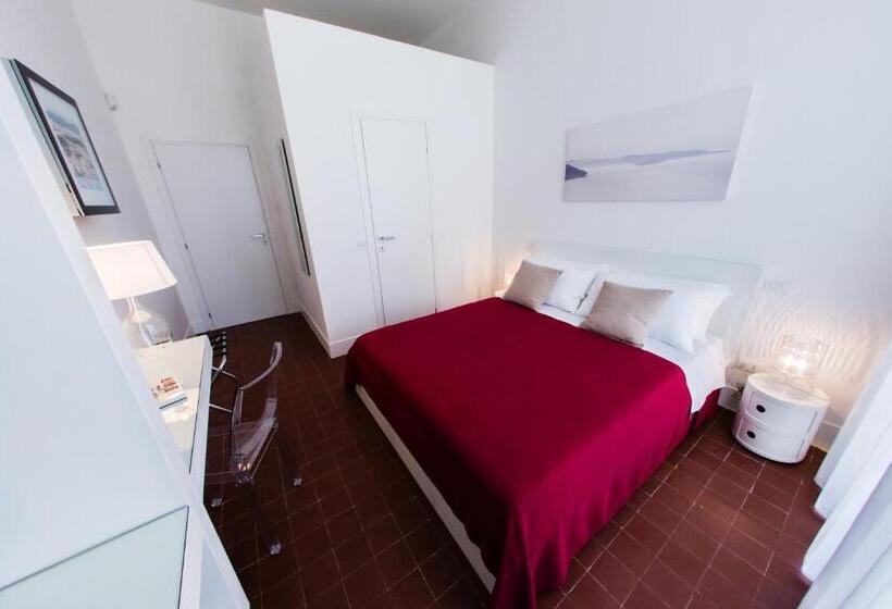 اتاق استاندارد, Rhegion B&b