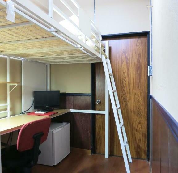 ルームシェアのワンベッド, Yokohama Hostel Village Hayashikaikan