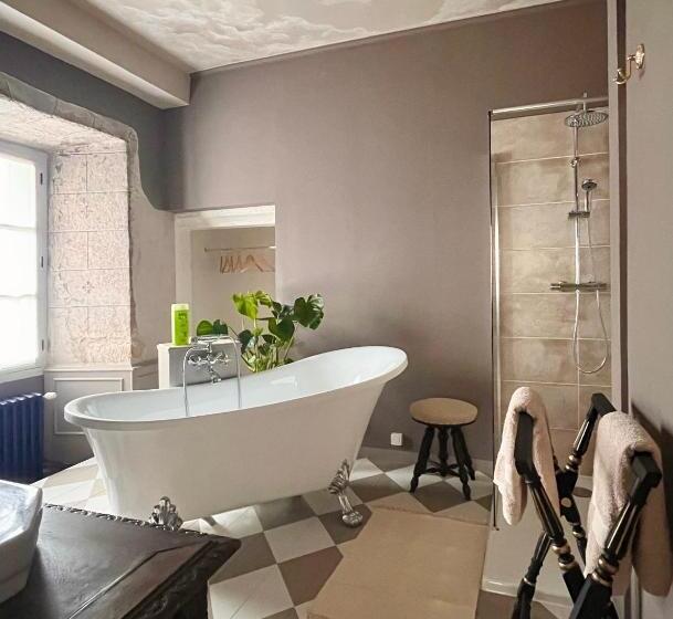 四人标准间, Ancienne Perception