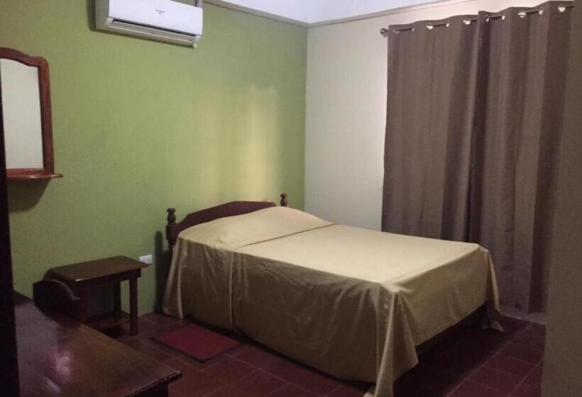 اتاق استاندارد, Vizcaíno León