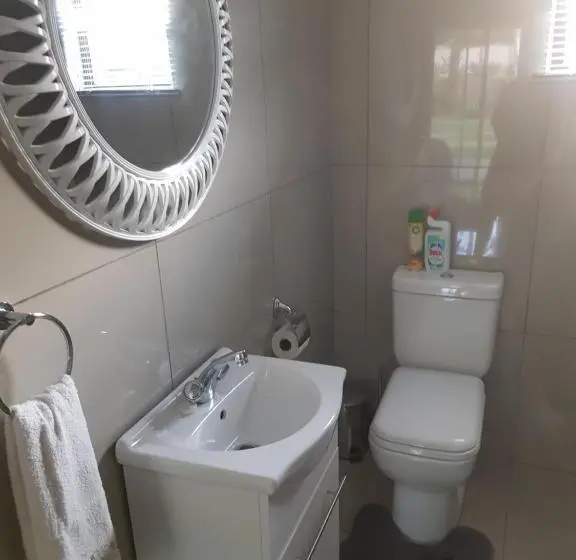 スタンダードルーム, Agt Guesthouse