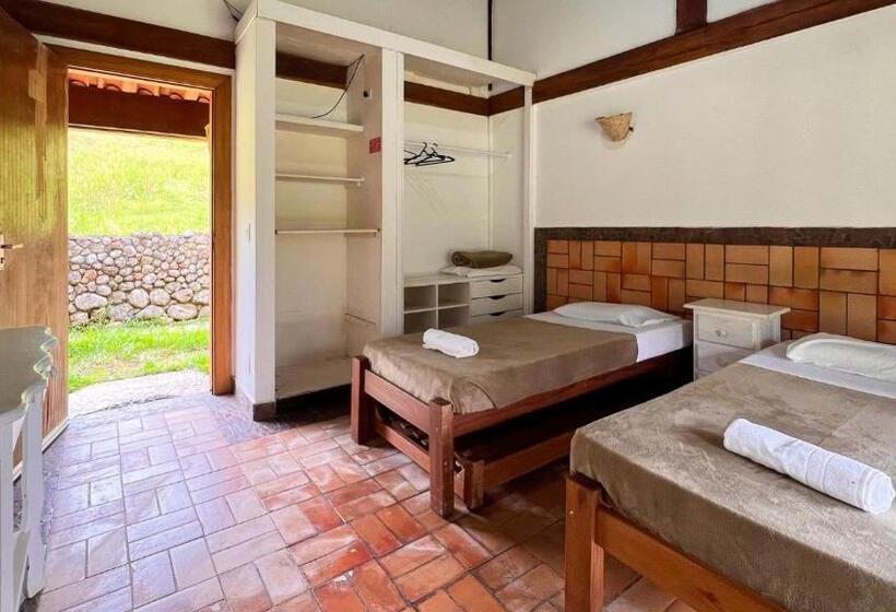 Balkonlu Delüks Oda, Pousada Ananda Parivara Ashram