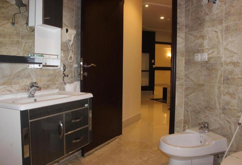 سوییت خانوادگی, And Apartments Al Raqi Mall Artiaad