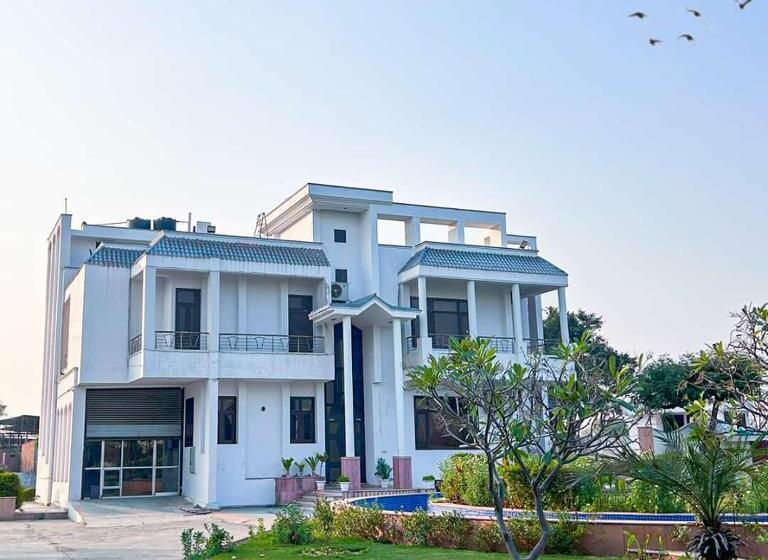 带大床的标准间, Pool Loft