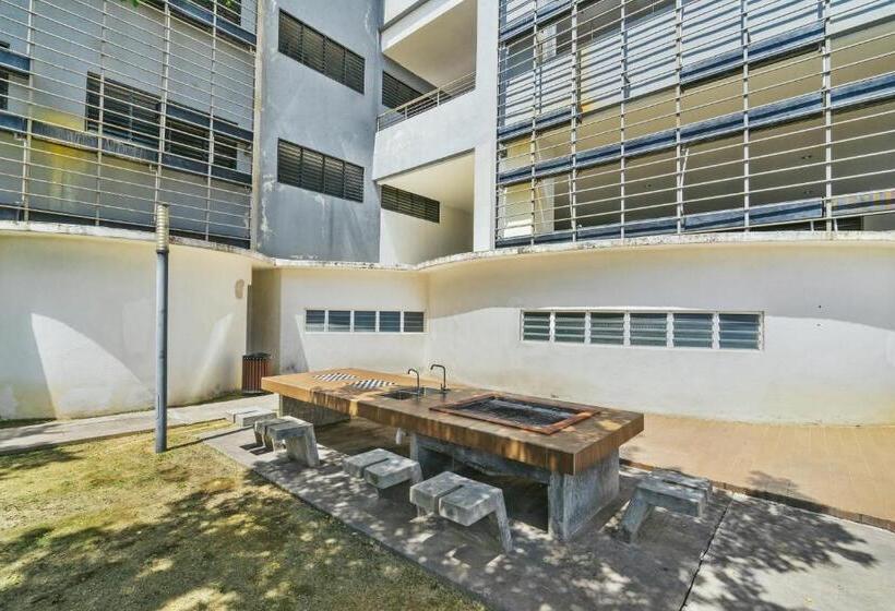 带阳台套房, Puchong Skypod Residence @ Hostay