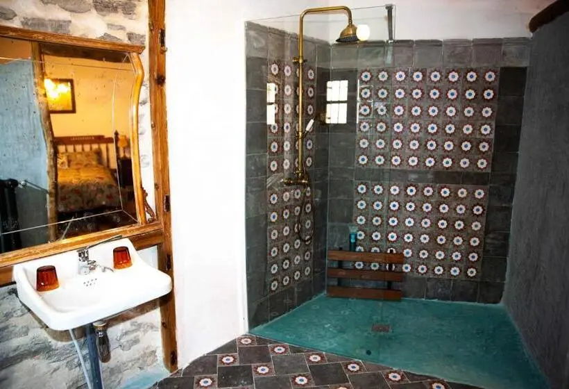 Deluxe Kolmen Hengen Huone, Casa Don Eliseo