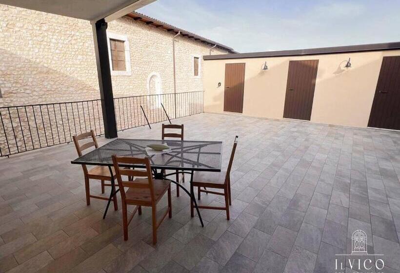 اتاق لوکس, Il Vico