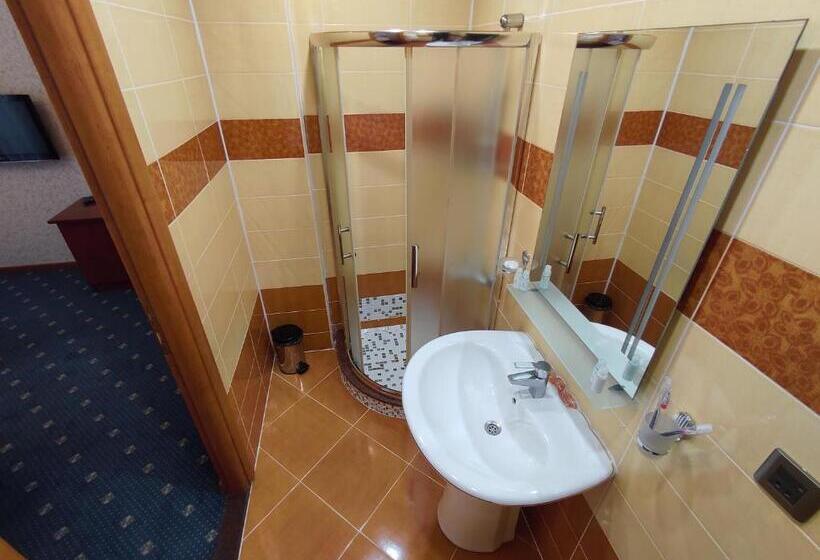 발코니 디럭스 룸, & Bistro