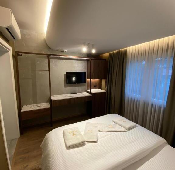 Göl Manzaralı Standart Oda, Flaer