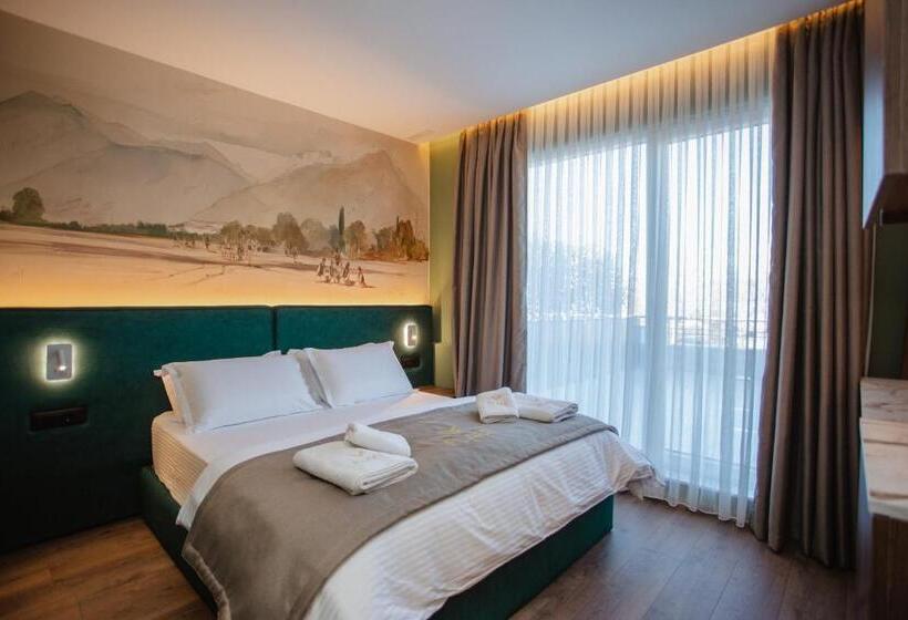 Göl Manzaralı Standart Oda, Flaer