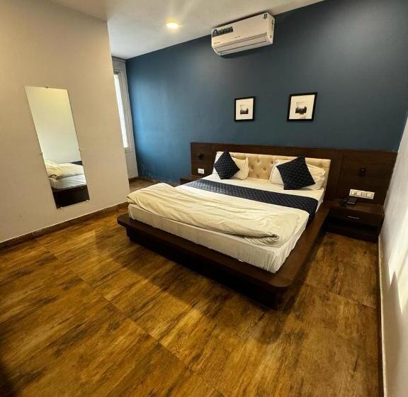 디럭스 룸, Keptownlite