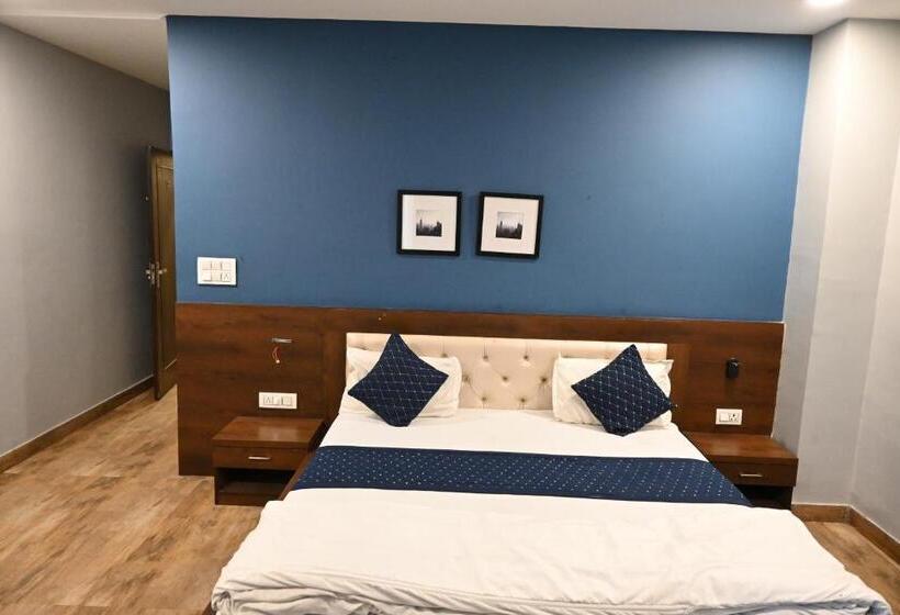 디럭스 룸, Keptownlite