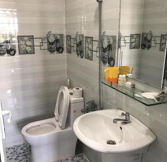 اتاق استاندارد, Khách Sạn Ngọc Quý