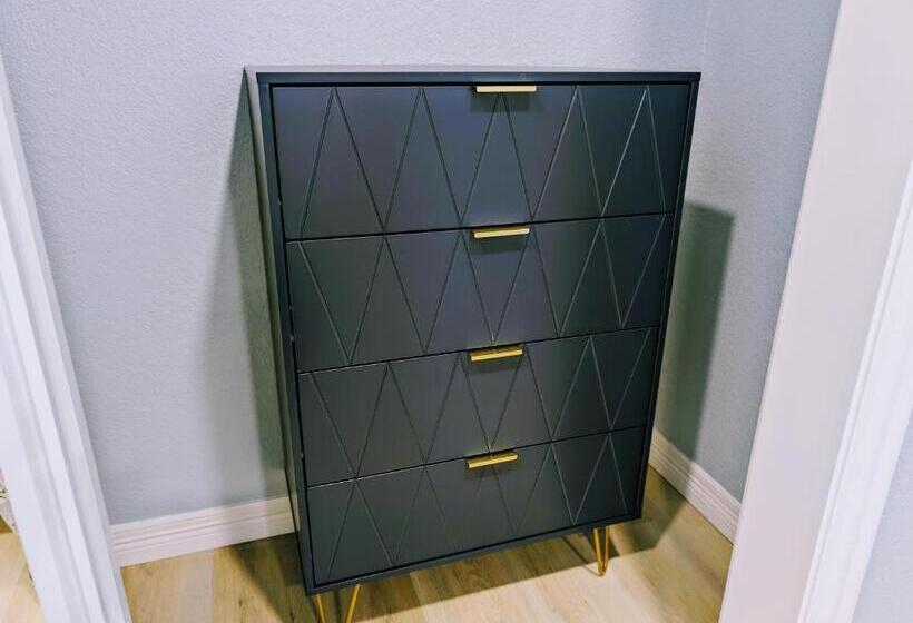 Standart Oda, Chic Parisian Guest House