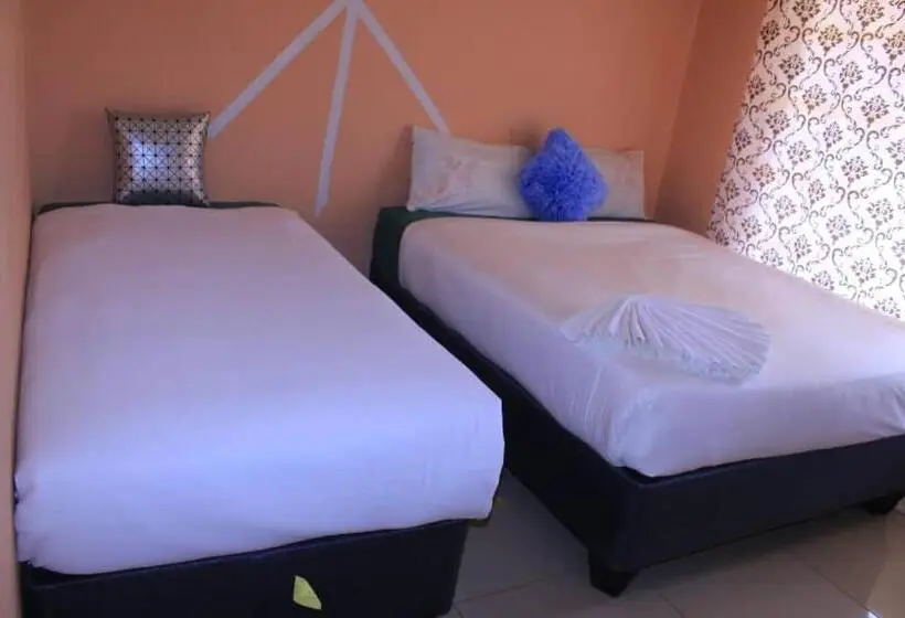 اتاق لوکس, Lormasol Mews Guesthouse