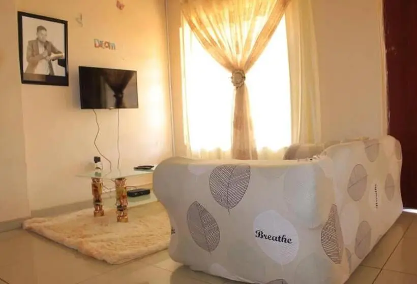 اتاق خانوادگی, Lormasol Mews Guesthouse