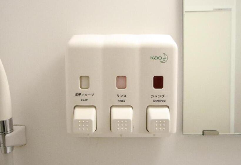 غرفة إقتصادية فردية, Newitaya