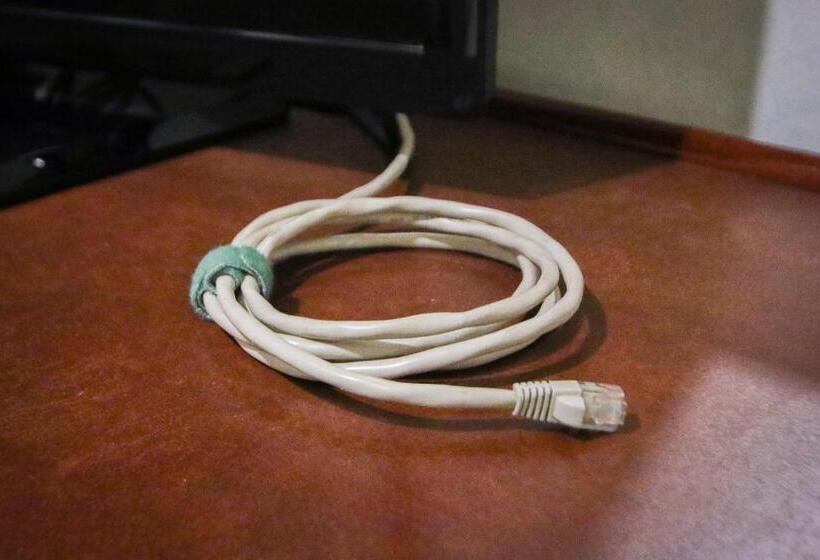 غرفة قياسية فردية, Newitaya