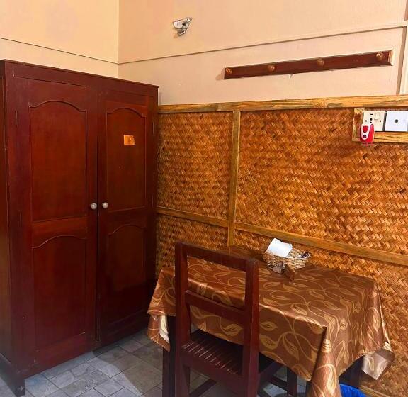 اتاق اکونومی, Horizon Homes   Sauraha Chitwan