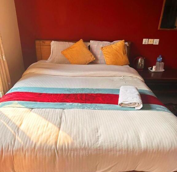 اتاق لوکس, Horizon Homes   Sauraha Chitwan