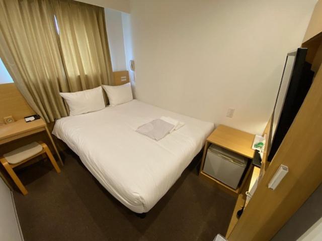 חדר סטנדרט, Passage 2