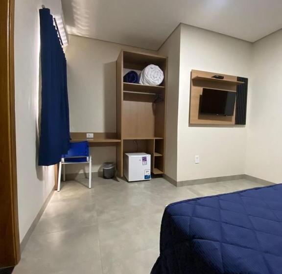 Deluxe Zimmer, Visionsul