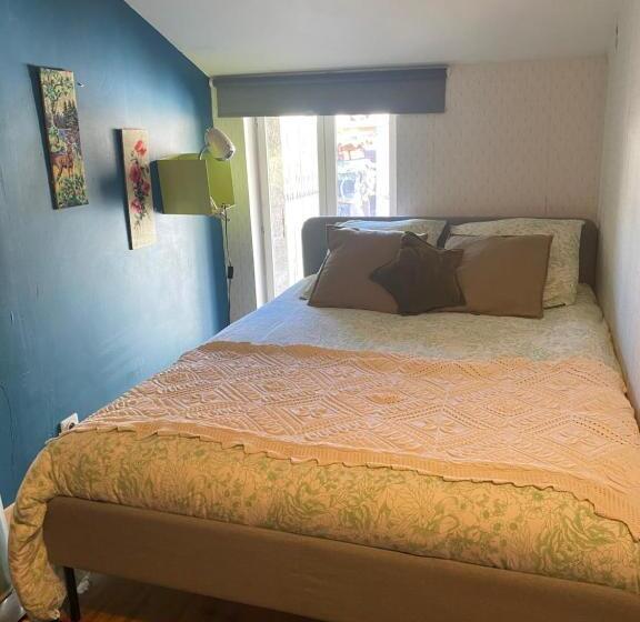 חדר משפחתי, Ancienne Bergerie