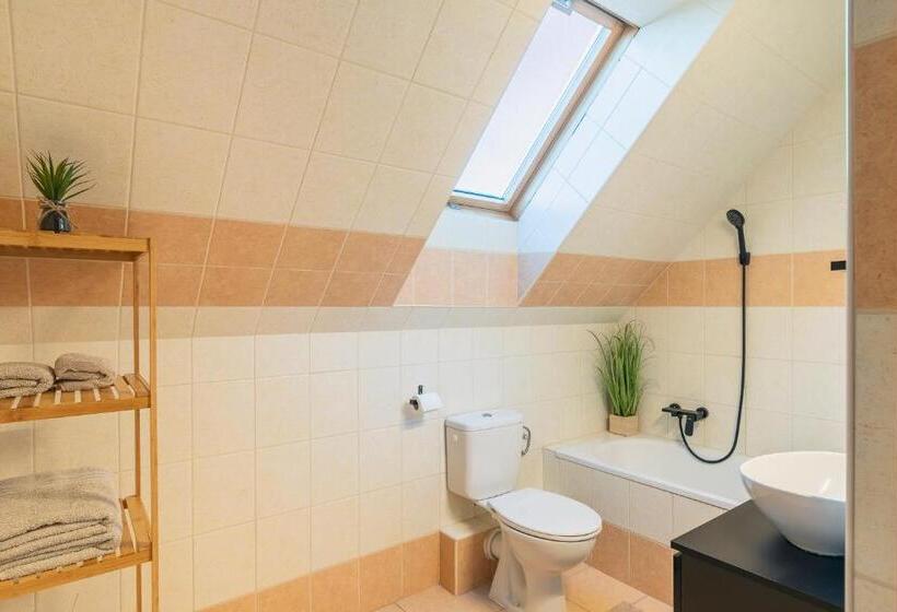 スイート（家族用）, Feel Good House