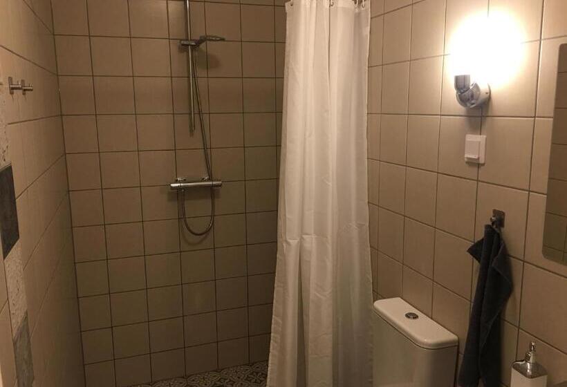 اتاق لوکس, Harmoonikum