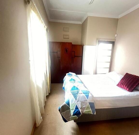 חדר סטנדרט, Tripple S Guest House