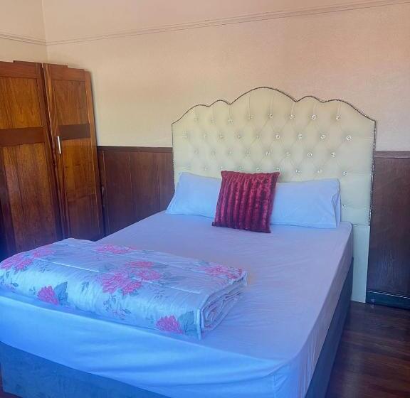 חדר סטנדרט, Tripple S Guest House