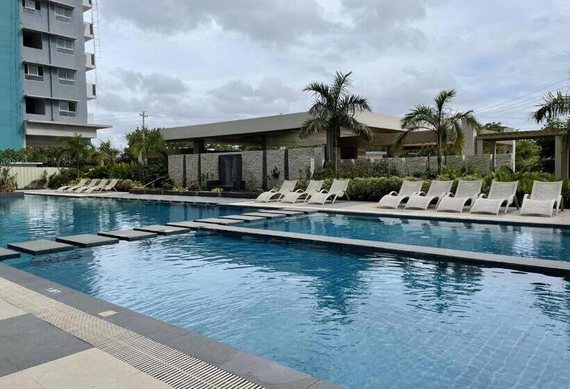 استودیو خانوادگی, Sweet Escape 16