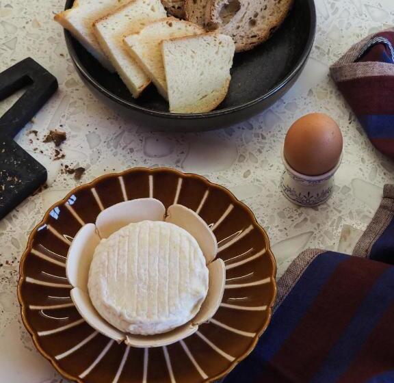 غرفة قياسية, In2 Bnb