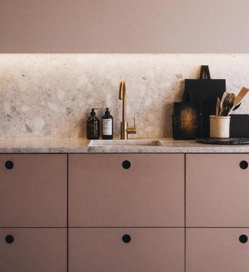 غرفة قياسية, In2 Bnb