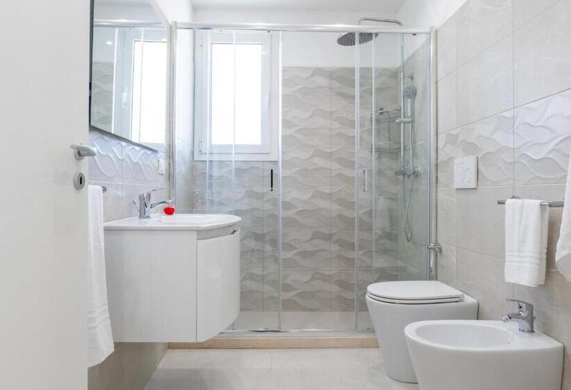 配有游泳池的小型套房, Diva Luxury Suite