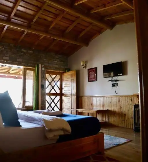 Standard-studio Näköala, Kasar Himalaya Holiday Resort, Binsar Rd