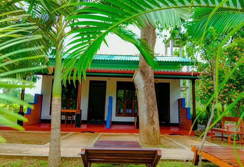 Семейный Номер Вид на Сад, Pride Rock Villa & Tree House