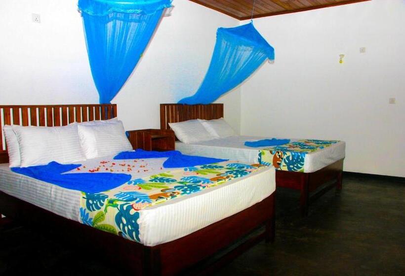 Семейный Номер Вид на Сад, Pride Rock Villa & Tree House