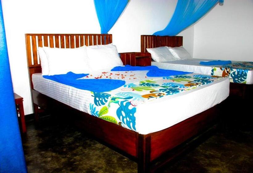 Семейный Номер Вид на Сад, Pride Rock Villa & Tree House