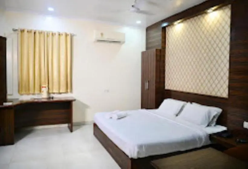 Deluxe-huone, Suncity Prayagraj