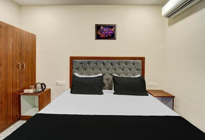 Quarto Triplo Clássico, 81 Tristar
