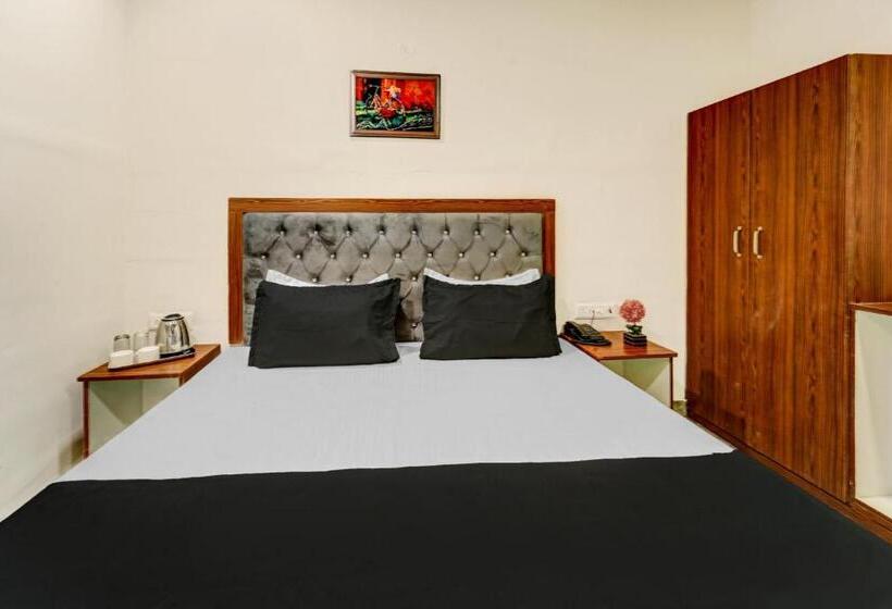 Quarto Triplo Clássico, 81 Tristar